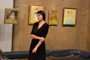 В Каменском открылась выставка известной украинской художницы