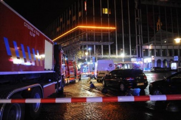 В Бельгии на парковке оперы в Льеже загорелся автомобиль