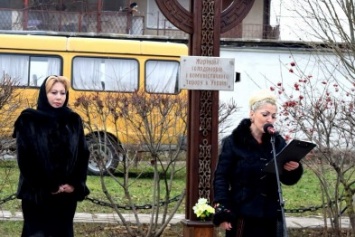 В Черноморске прошел митинг-реквием в память жертв голодомора (фото)