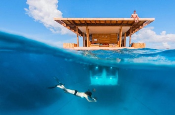 В Танзании появился гостиничный номер в море со спальней под водой