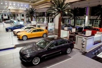 BMW анонсирует новый формат автосалонов