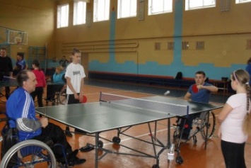 Павлоградцы отправились в Терновку на открытое первенство по настольному теннису