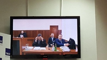 Суд по делу расстрелов людей на Майдане начался с 15-минутного перерыва