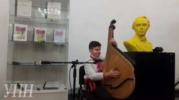 В Киеве открыли выставку для незрячих людей