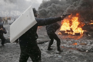 Янукович оправдывается: Знал об оружии на Майдане, но надеялся тайно обо всем договориться