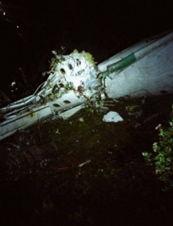 В Колумбии при крушении самолета с бразильским ФК Chapecoense могли выжить шесть человек