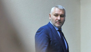 Адвокат Сущенко летит в Париж для встречи с официальными лицами
