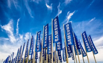 Samsung собирается разделиться на две компании