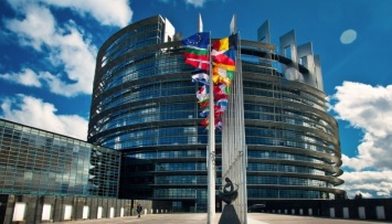 В Европарламенте еще надеются принять "предохранитель" для безвиза в декабре