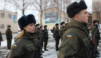 В Харькове приняли присягу молодые нацгвардейцы