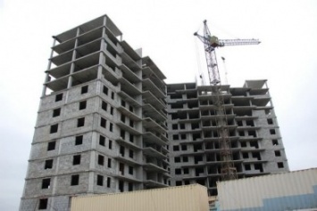 Около 40 многоэтажных недостроев «зависли» в Севастополе из-за нежелания правительства заниматься вопросами переоформления земли, - источник