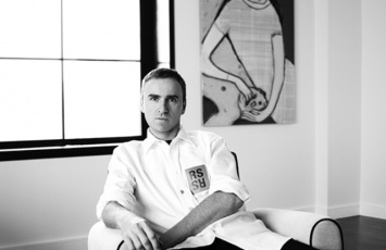 Раф Симонс представит женскую и мужскую коллекции Calvin Klein в феврале