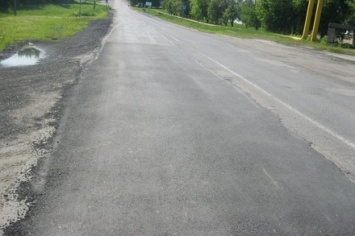Полтавские депутаты будут просить выделения средств на ремонт дороги областного значения