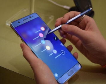 Samsung назовет причину взрывов Galaxy Note 7 до конца года
