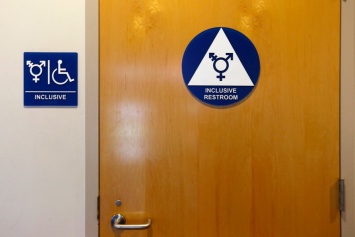 Туалеты унисекс в лондонской школе возмутили родителей