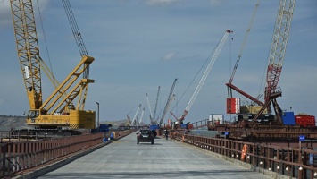 Строительство Крымского моста профинансировано на 100 млрд рублей