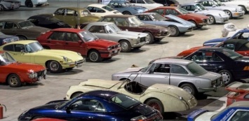 Конфискованную коллекцию спорткаров продали за 51 миллион евро