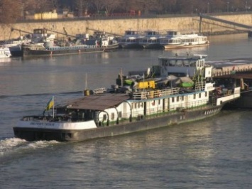 Украинское Дунайское пароходство переименует "Днепропетровск"