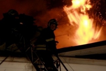 Беда в Александровке: дотла сгорел дом, ребенок находится в ожоговом отделении