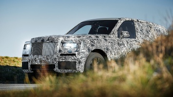 Rolls-Royce показал прототип внедорожника с серийным кузовом