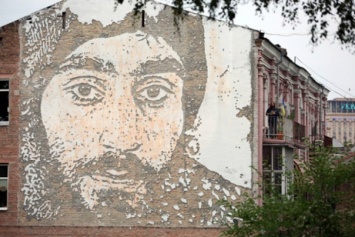 Киевский хозсуд вернул сквер Небесной сотни в собственность города