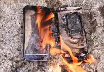 Apple оборудует iPhone противопожарными датчиками