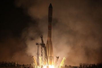 Хоть какой-то "прогресс": в сети высмеяли падение российского космического корабля