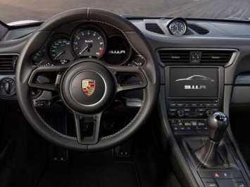 Porsche начинает выпуск спорткара 911R в честь Айртона Сенны