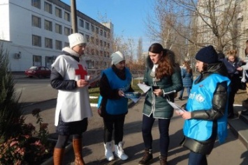 В Бердянске провели уличные акции в борьбе со СПИДом