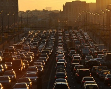 СМИ: В Москве запретят движение машин с моторами класса ниже «Евро-4»