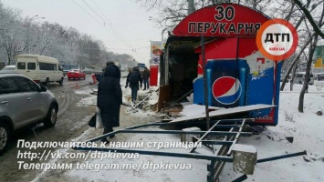 ДТП с фурой в Киеве: Водитель заверяет, что ехал не быстрее, чем 50 км/ч