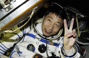 Китайский космонавт рассказал о странном стуке во время пребывания на орбите