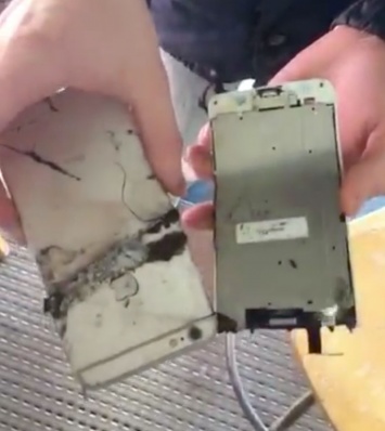 IPhone 6 Plus загорелся в кармане студентки во время лекции [видео]