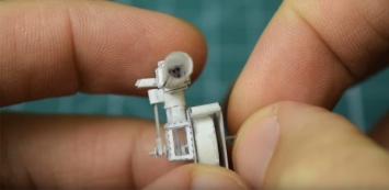 Белорус сделал из бумаги работающий миниатюрный мотор