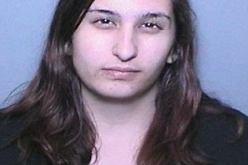 Девушку приговорили к году тюрьмы после угроз самой себе в Facebook