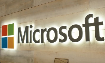 Microsoft не планирует отказываться от разъема 3,5 мм