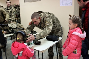 Полевая кухня и выставка военной техники: Николаев празднует День вооруженных сил Украины
