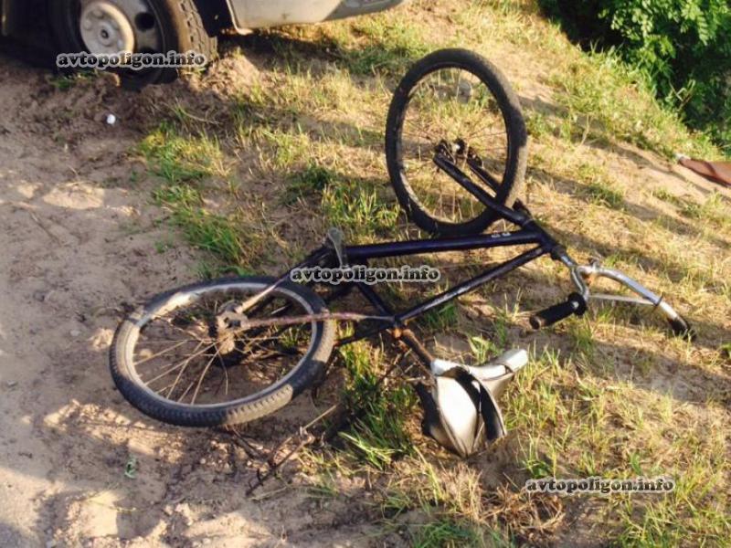 ДТП на Луганщине: мотоциклист совершил наезд на велосипедиста и скрылся. ФОТО