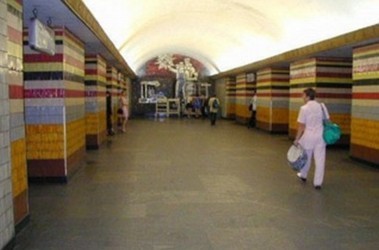 Со станций киевского метро «исчезла» коммунистическая символика