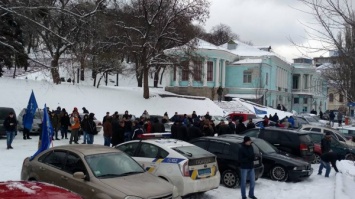 Участники "Автомайдана" требуют оставки главы МВД Авакова