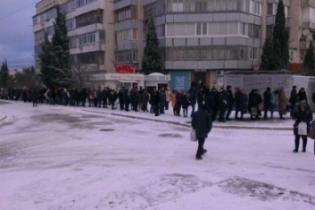 Севастополь замело снегом - коммунальщики бездействуют (ФОТО)