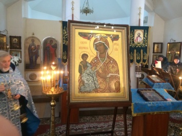 В Киев привезли чудотворную икону, которая исцеляет рак, бесплодие и болезни зрения