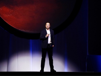 Элон Маск применяет закон Мура к Марсу... и ошибается