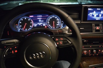 Audi представила технологию, позволяющую машине воспринимать сигналы светофора
