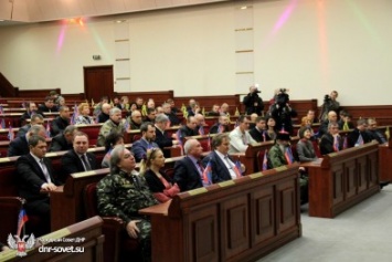«Народный совет ДНР» раздул штат до 100 человек