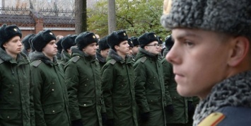 СМИ сообщили о планах Госдумы отменить испытательный срок для солдат-контрактников