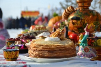 Чай из самовара, блины, сувениры и концерт: В День святого Николая в центре Симферополя пройдет благотворительная ярмарка