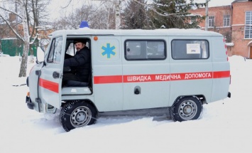 На Полтавщине для сельских жителей приобрели новый автомобиль "скорой"