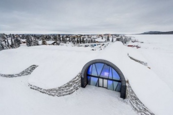 Уникальный ледяной отель в Швеции (13 фото)