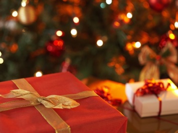 Аналитики: этом году родители потратят на подарки 28 миллиардов рублей